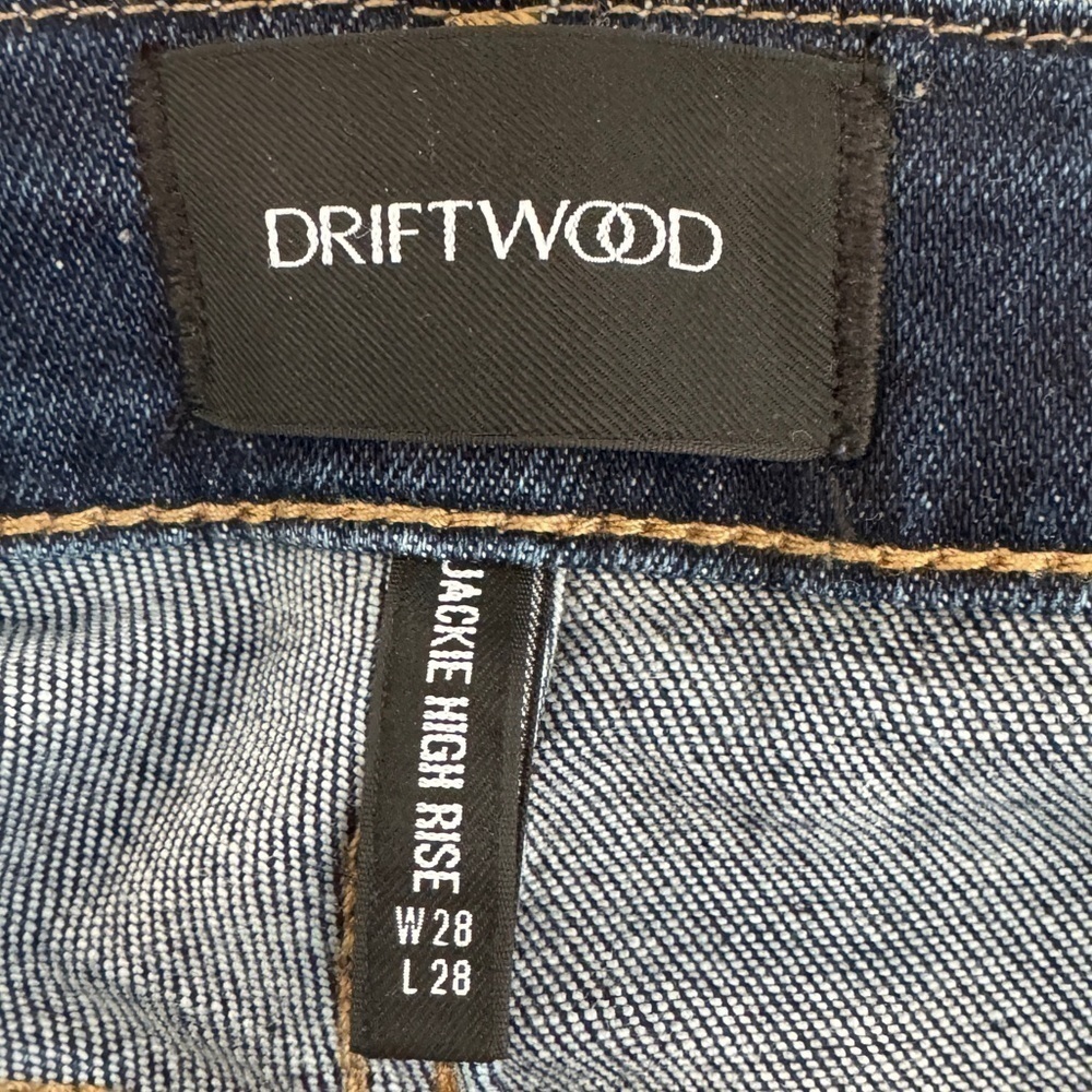 Driftwood Floral Embroidery Jackie High Rise Jeans, Size 28 - Picture 7 of 8
